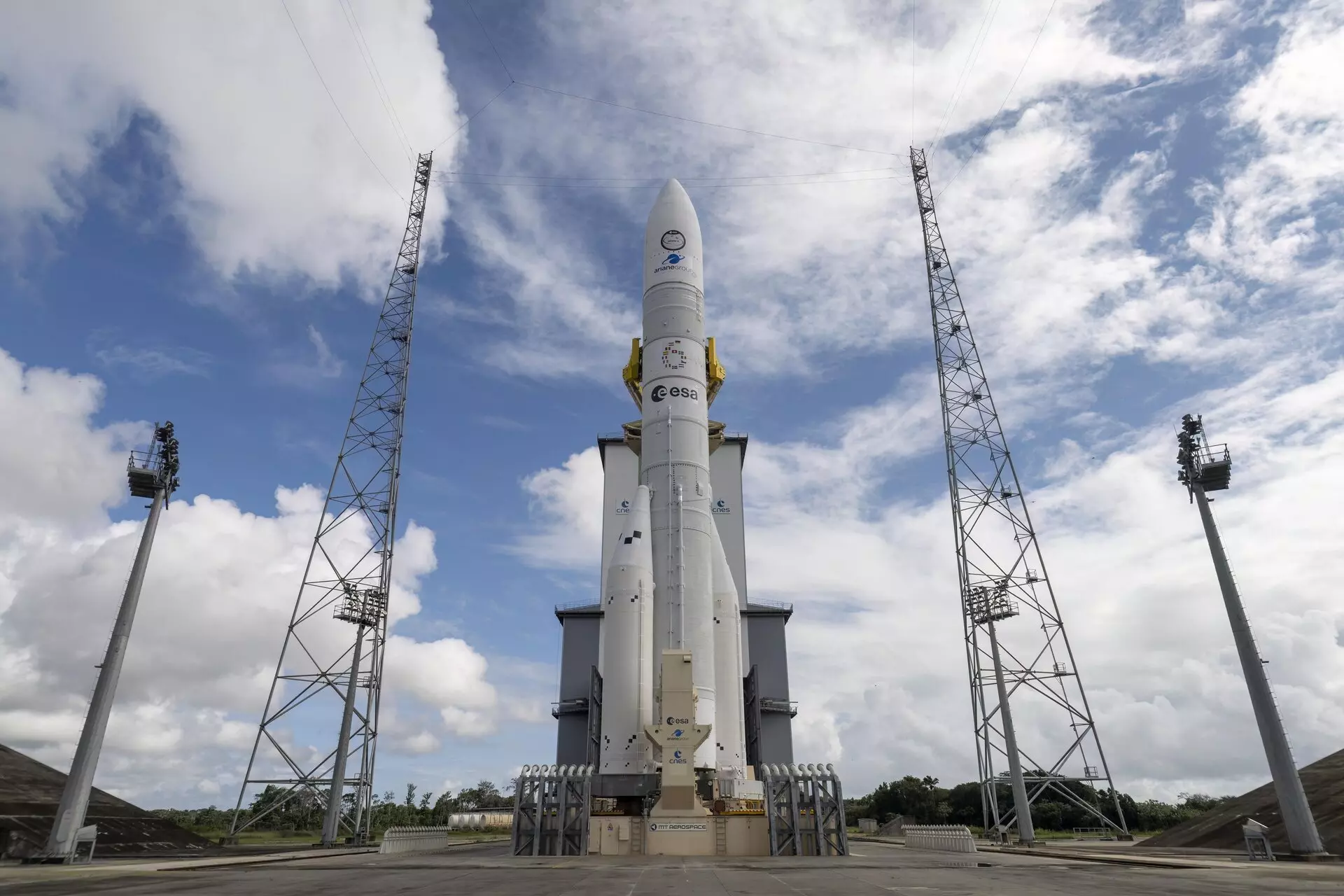 Kourou : Les députés veulent qualifier d' « opérations sensibles » certaines opérations du Centre spatial guyanais