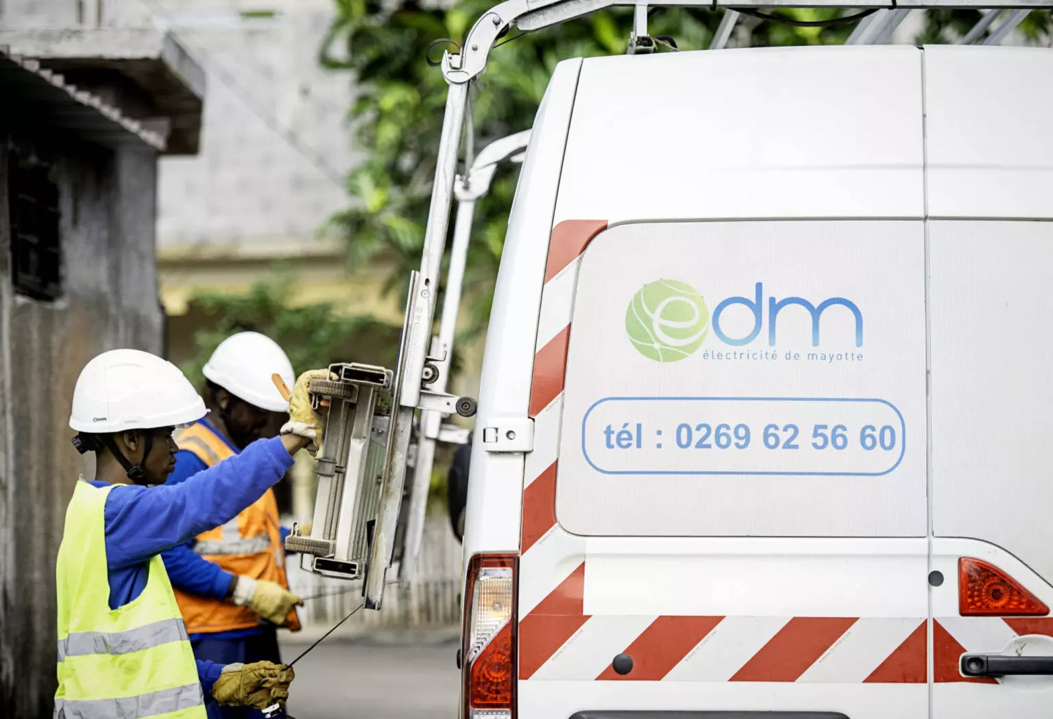 Énergies : À Mayotte, élus, experts et salariés débattent sur l’avenir d’EDM et de son possible passage dans le giron d’EDF