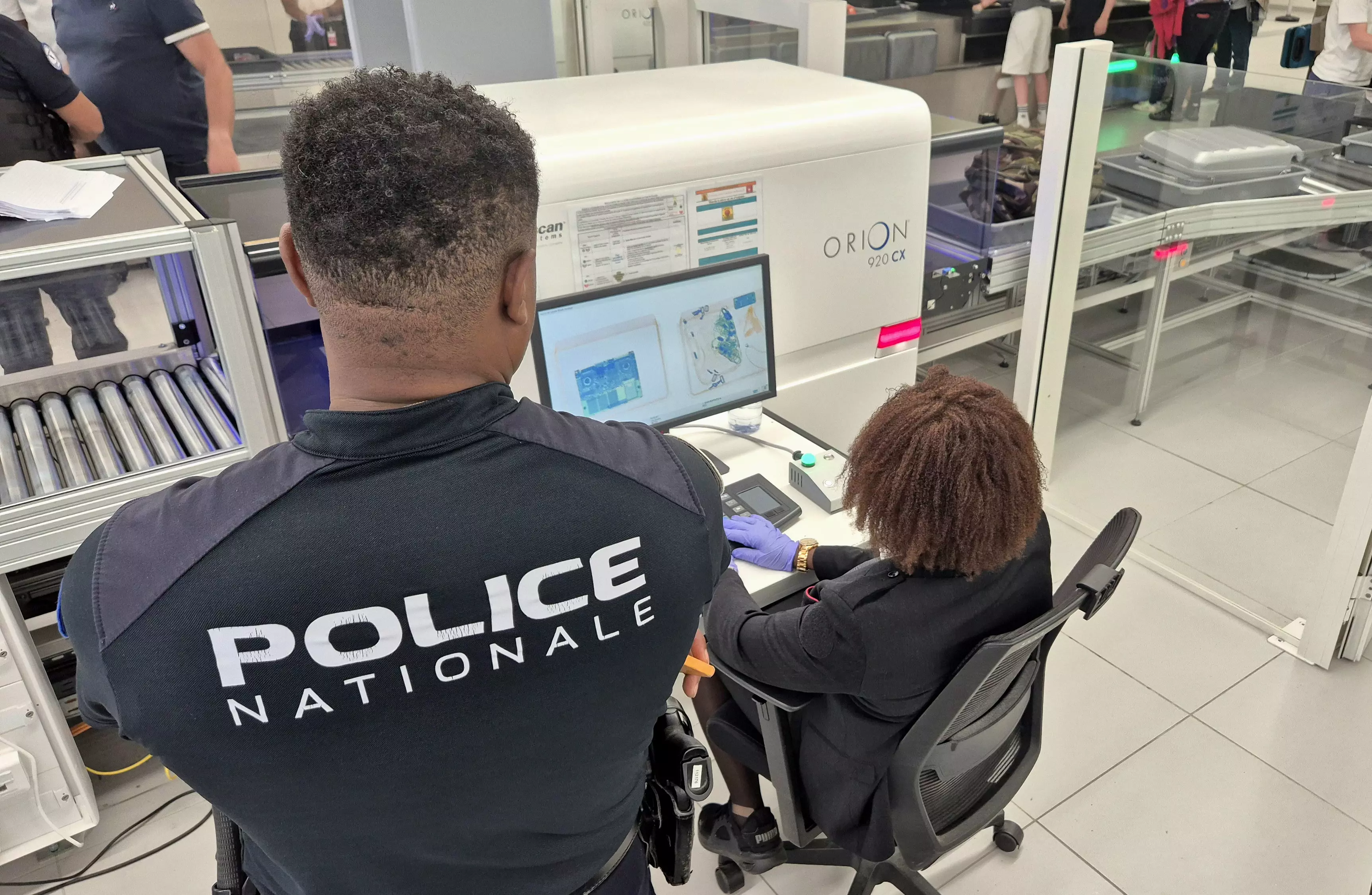 Narcotrafic aux Antilles : moins de « mules », mais davantage de colis de drogue vers l'Hexagone