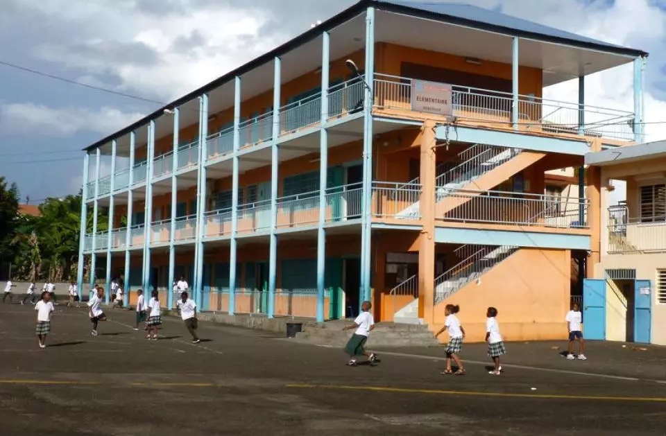 Face à la baisse démographique, l'Éducation teste, en Martinique, une nouvelle méthode de carte scolaire