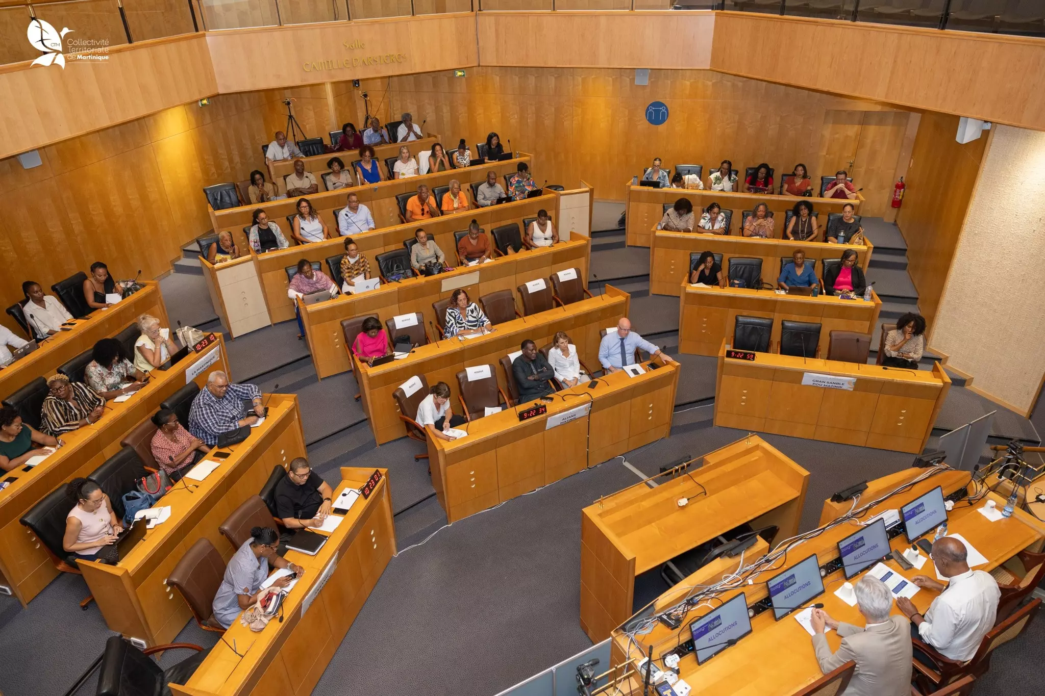 Budget européen 2028-2034 : l'Assemblée de Martinique adopte une motion unanime pour défendre la place des RUP