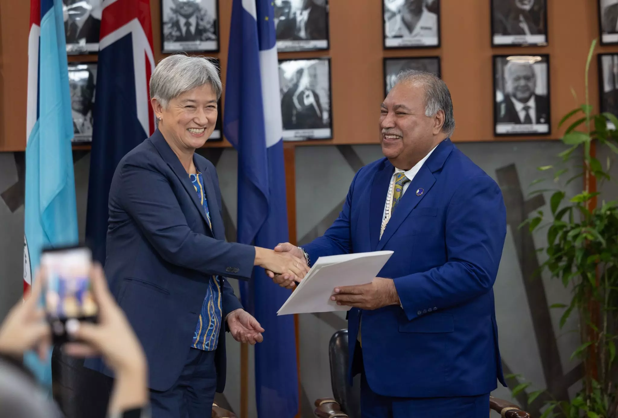 Pacifique : Les Fidji approuvent un accord économique et de sécurité avec l’Australie