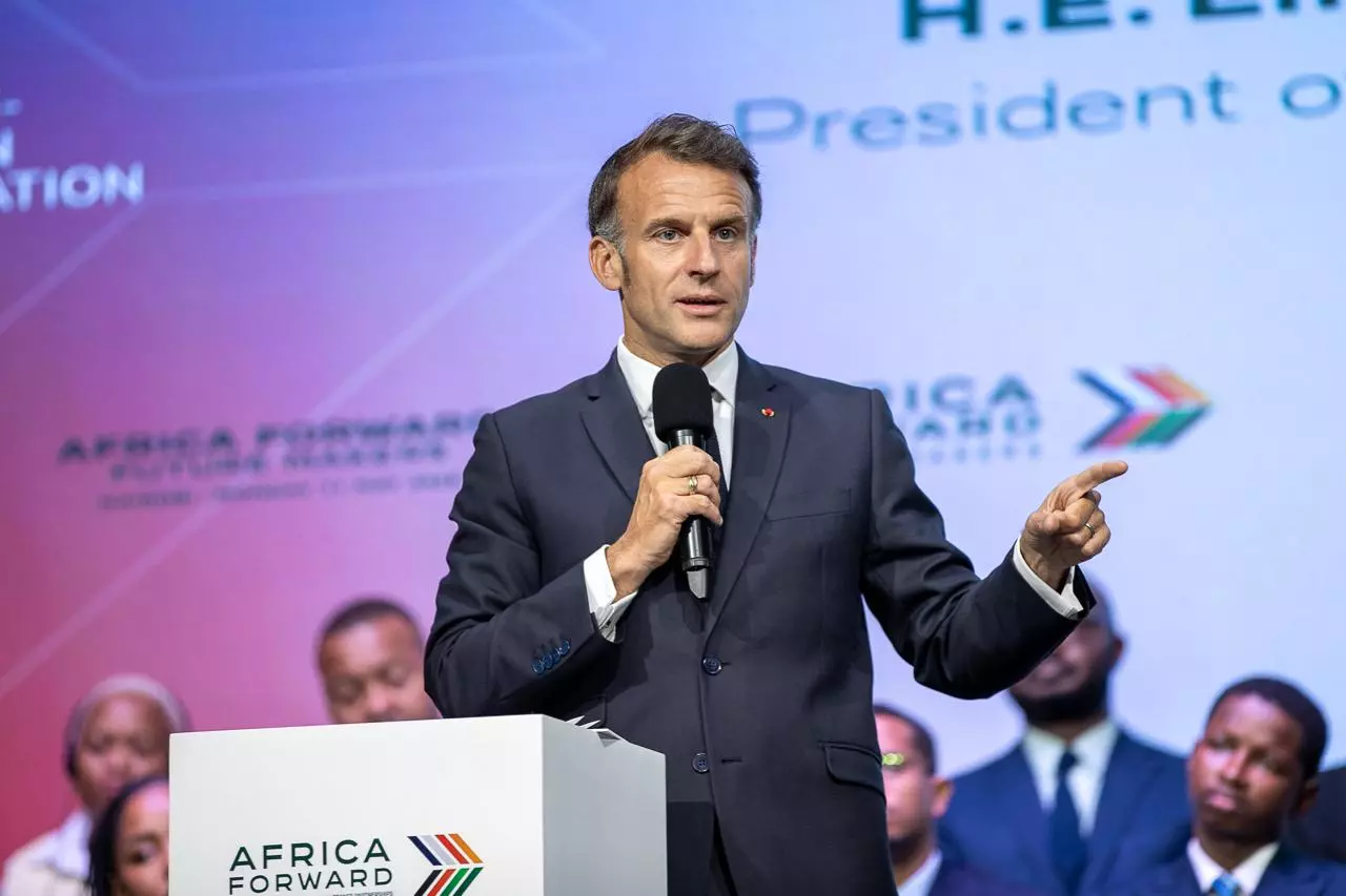 Emmanuel Macron annonce 23 milliards d'euros d'investissements au sommet Afrique-France de Nairobi