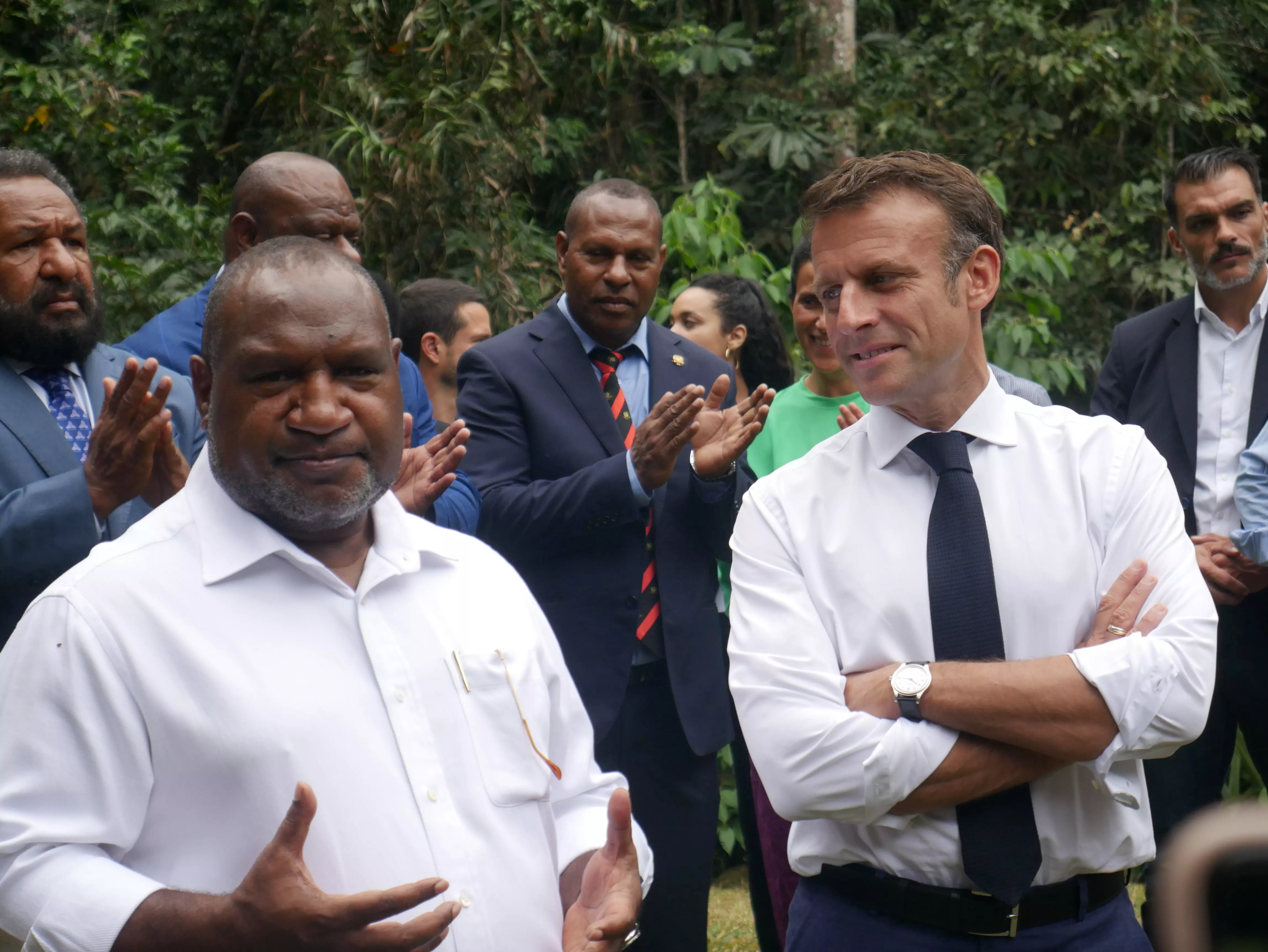 Emmanuel Macron recevra James Marape, Premier ministre de Papouasie-Nouvelle-Guinée, mercredi soir