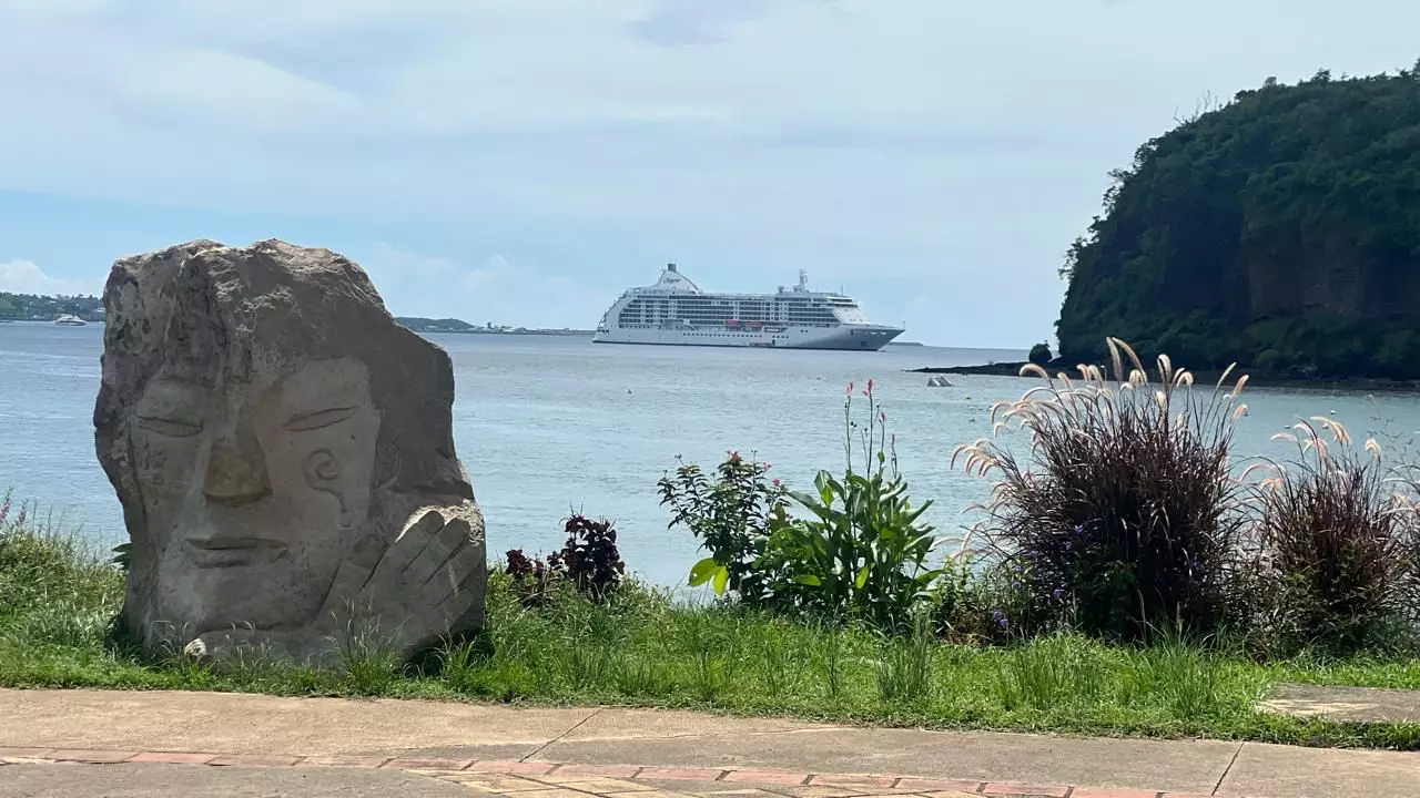 Tourisme : Le Seven Seas Navigator clôt la saison 2026 à Mayotte