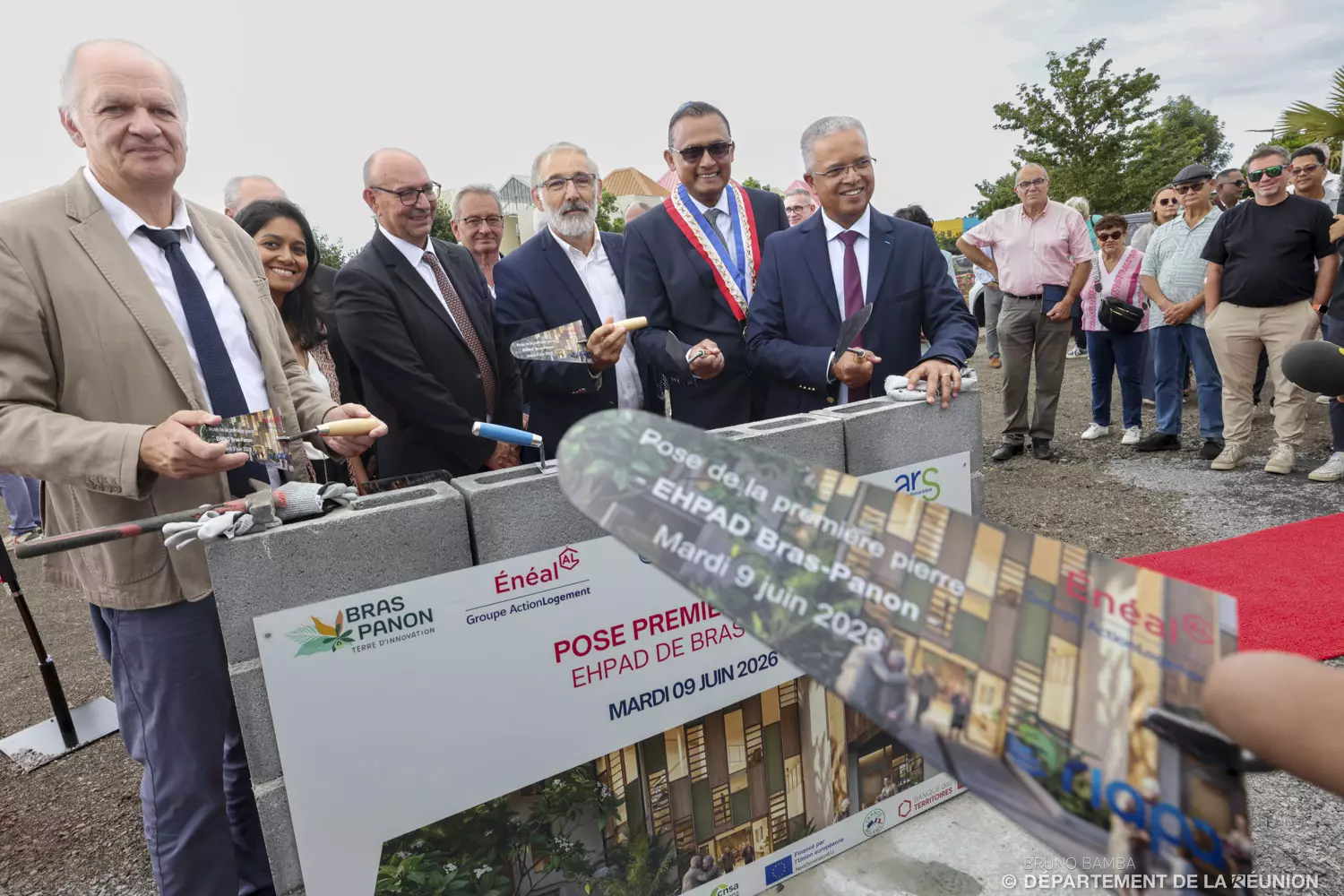 La Réunion : Pose de la première pierre d'un nouvel EHPAD à Bras- Panon, un projet structurant pour renforcer l'accompagnement des personnes âgées