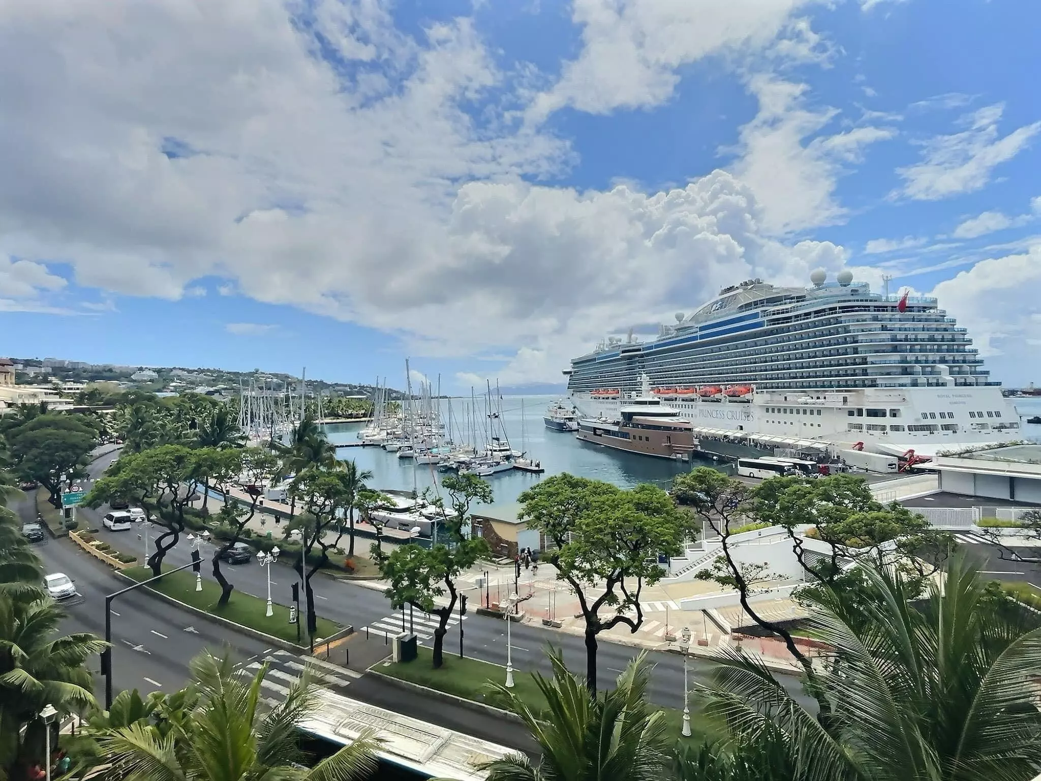 Polynésie : En 2025, le tourisme tire la croissance mais « la confiance des ménages semble s’éroder »