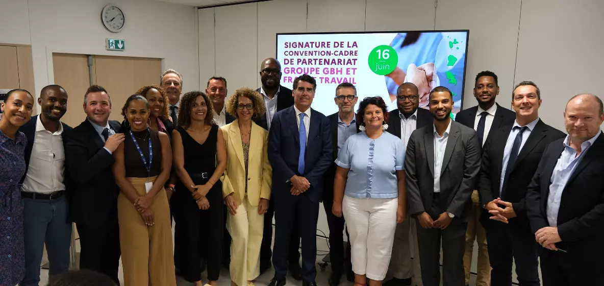 Renforcer l'accès à l’emploi dans 5 territoires ultramarins : signature d’une convention entre France Travail et GBH