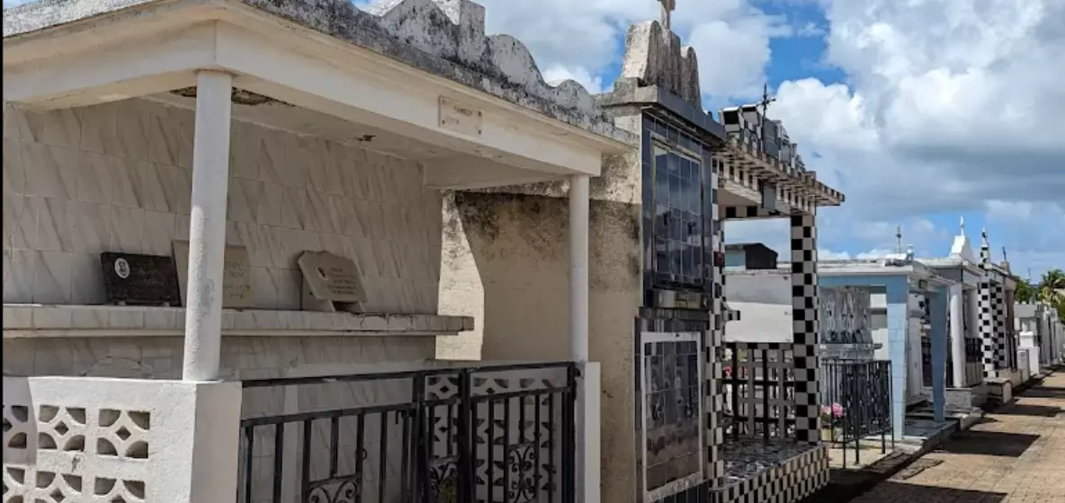 Guadeloupe: 25 "indigents", dont 19 bébés, enterrés dans des fosses communes