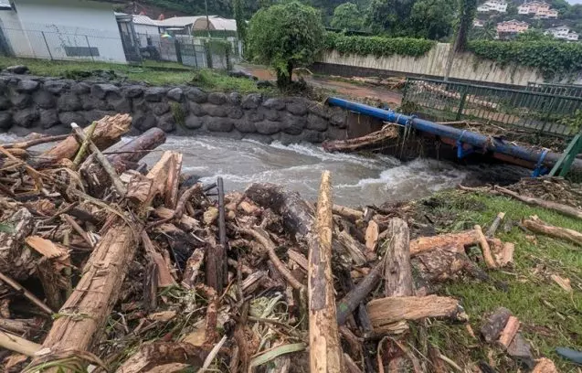 En Polynésie, le gouvernement lance une campagne de curage des rivières pour préparer El Niño