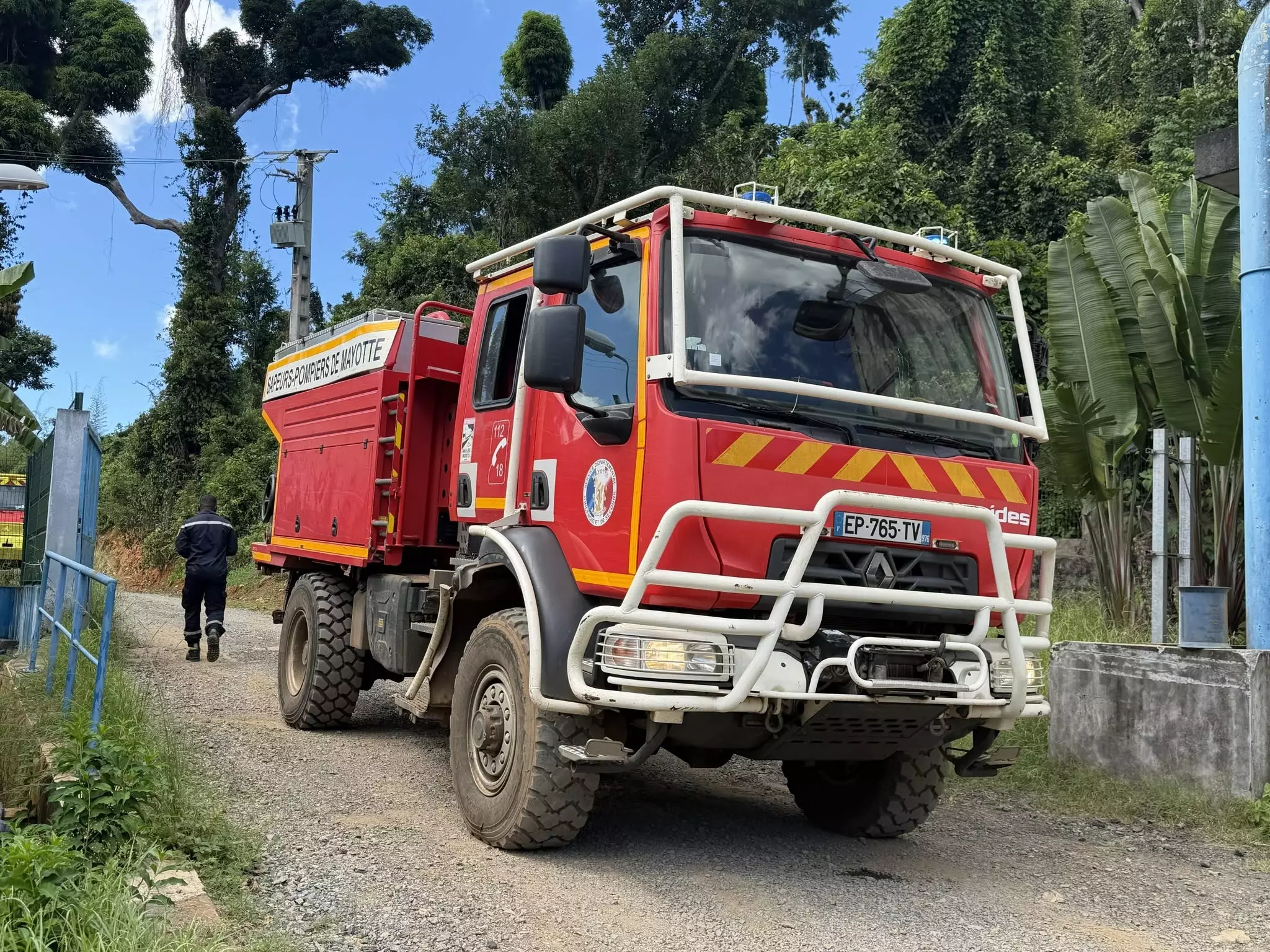 Mayotte : une femme enceinte et ses deux enfants meurent dans l'incendie de leur habitation