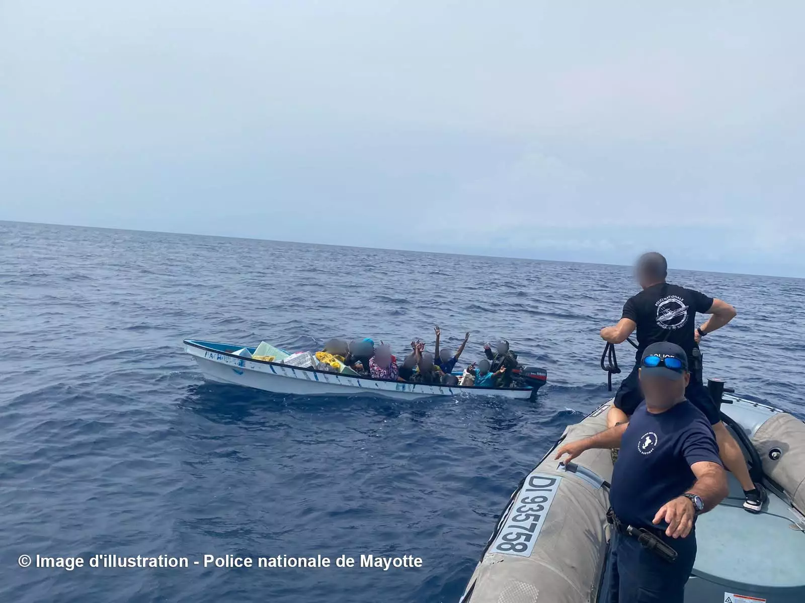 Un migrant décédé après le naufrage d'une embarcation au large de Mayotte