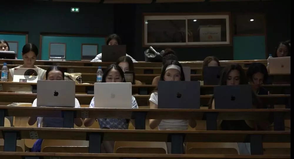 Polynésie : A l'Université de la Polynésie française, l’intelligence artificielle rebat les cartes de l’évaluation