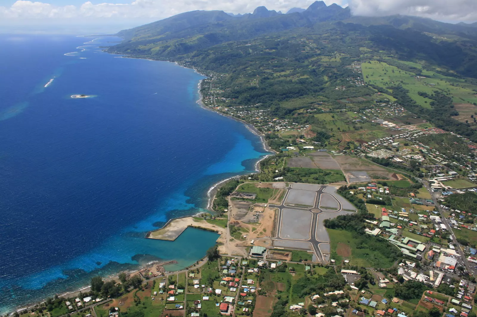 Polynésie : À Tahiti, la zone biomarine de Faratea est prête, mais la production attendra 2028
