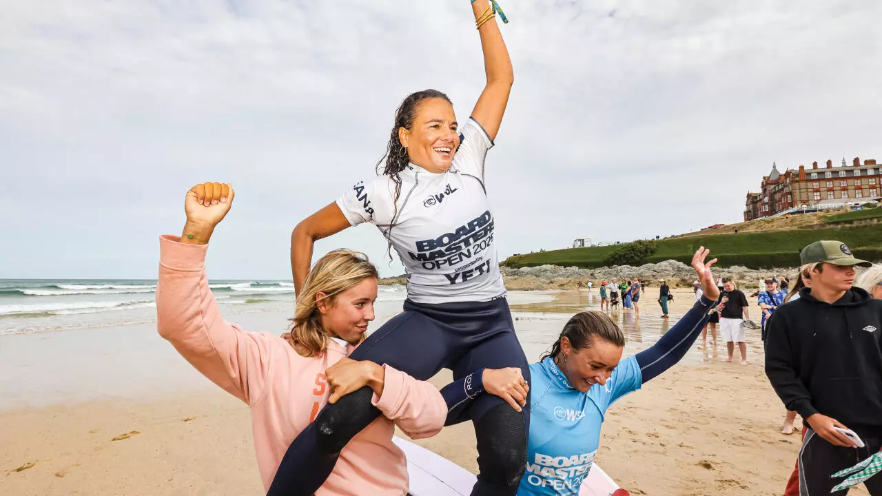 Surf : Alice Lemoigne décroche un historique septième titre au Boardmasters