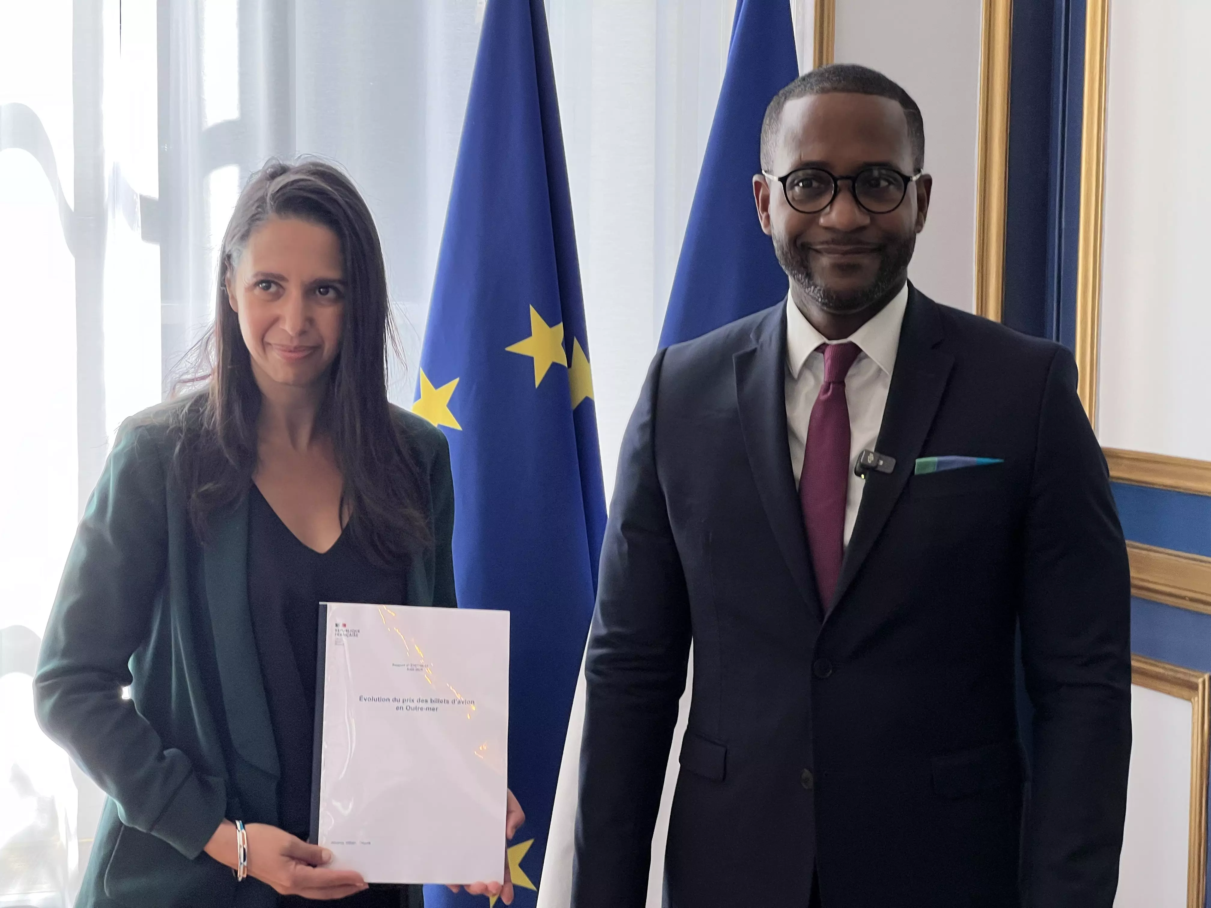 Évolution du prix du billet d’avion en Outre-mer : un rapport avec 14 propositions formulées par le député Jiovanny William et une promesse de résultats pour la ministre Naïma Moutchou