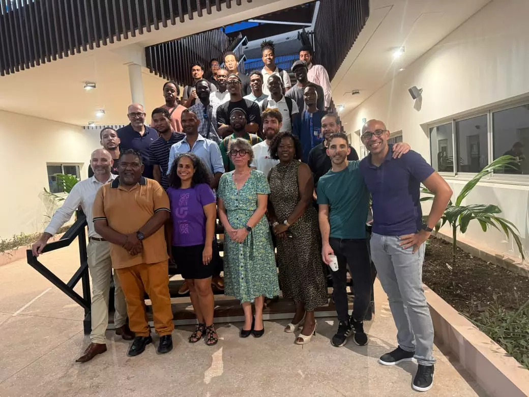 « Former ici et travailler ici ». L’Université de Guyane et Orange ouvrent le premier master en intelligence artificielle et cybersécurité en Amérique du Sud