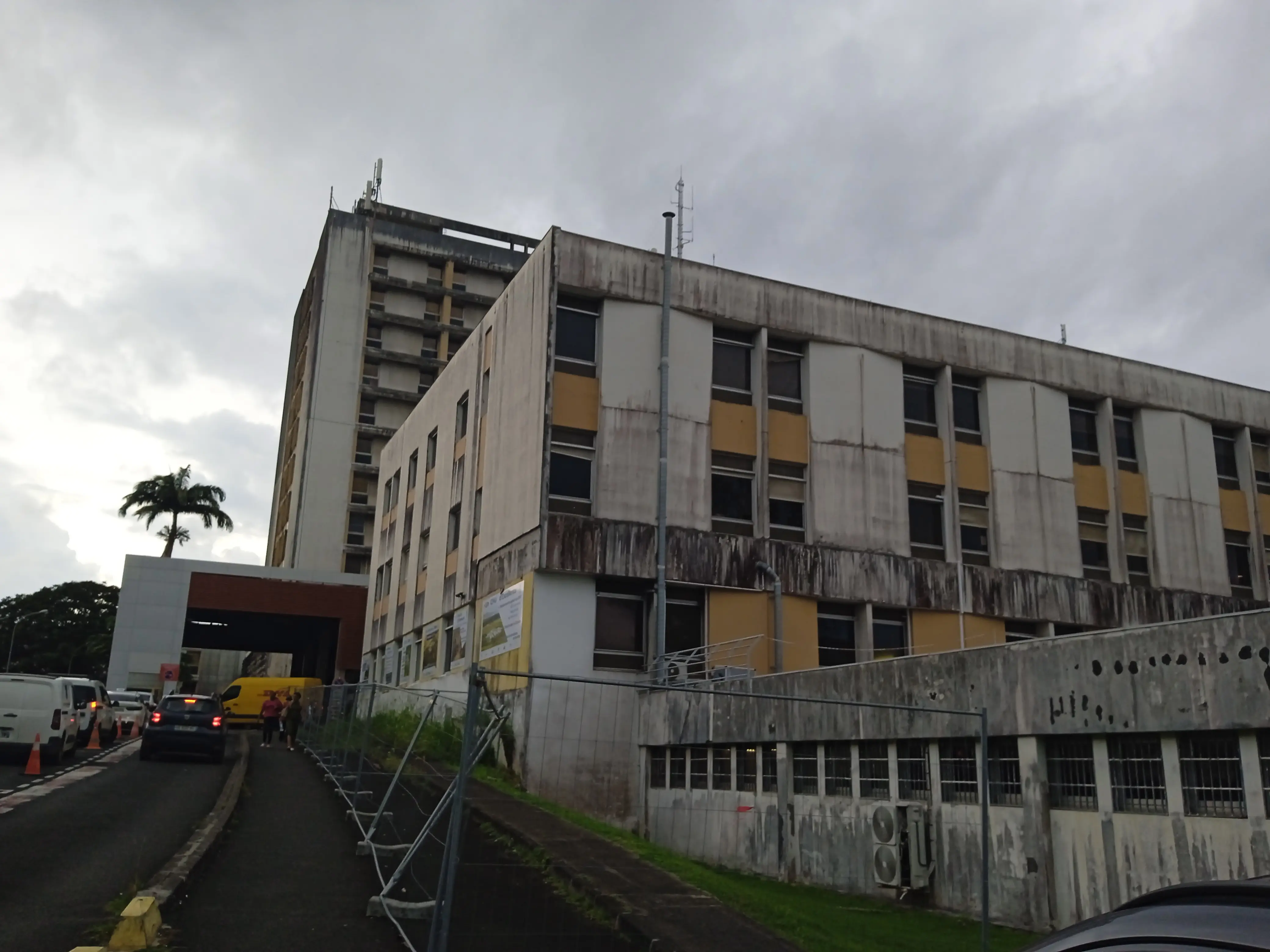 Au CHU de la Guadeloupe, des opérations déprogrammées après la découverte d'un rat au bloc opératoire