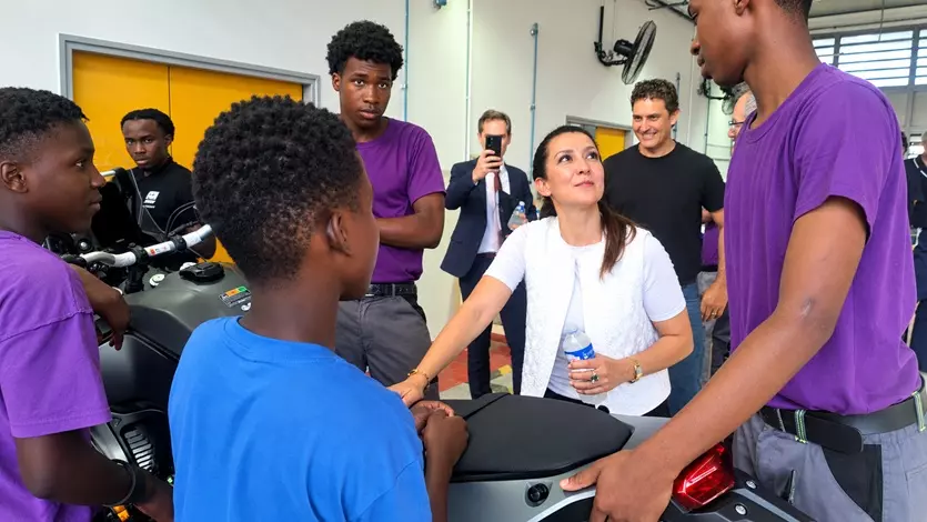 Guyane- Sabrina Roubache, ministre déléguée chargée de l’Enseignement et de la Formation professionnels : « La voie professionnelle est une voie d’excellence pour tous »