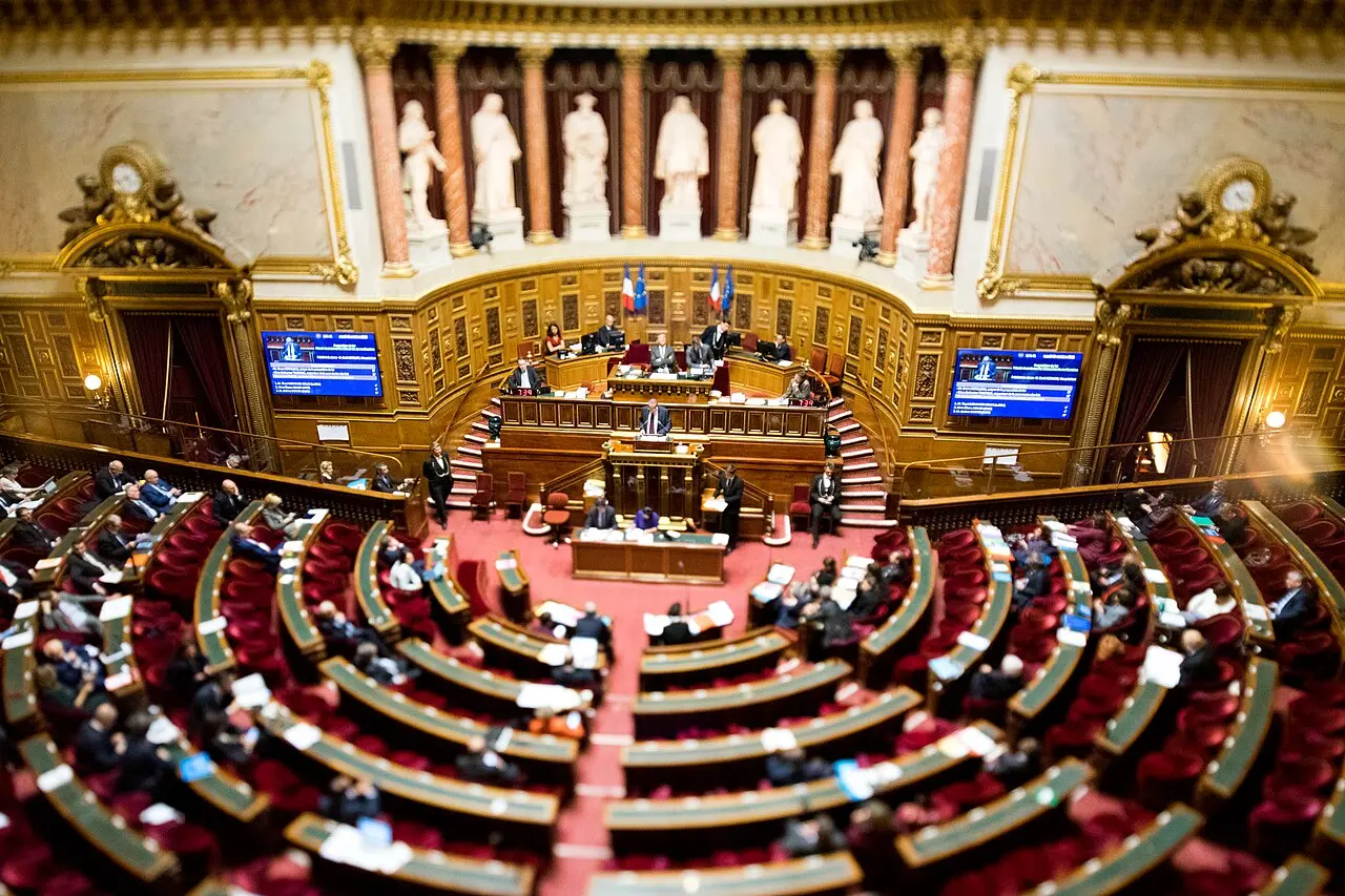 Le Sénat vote pour l’imprescriptibilité des crimes sexuels commis sur les mineurs