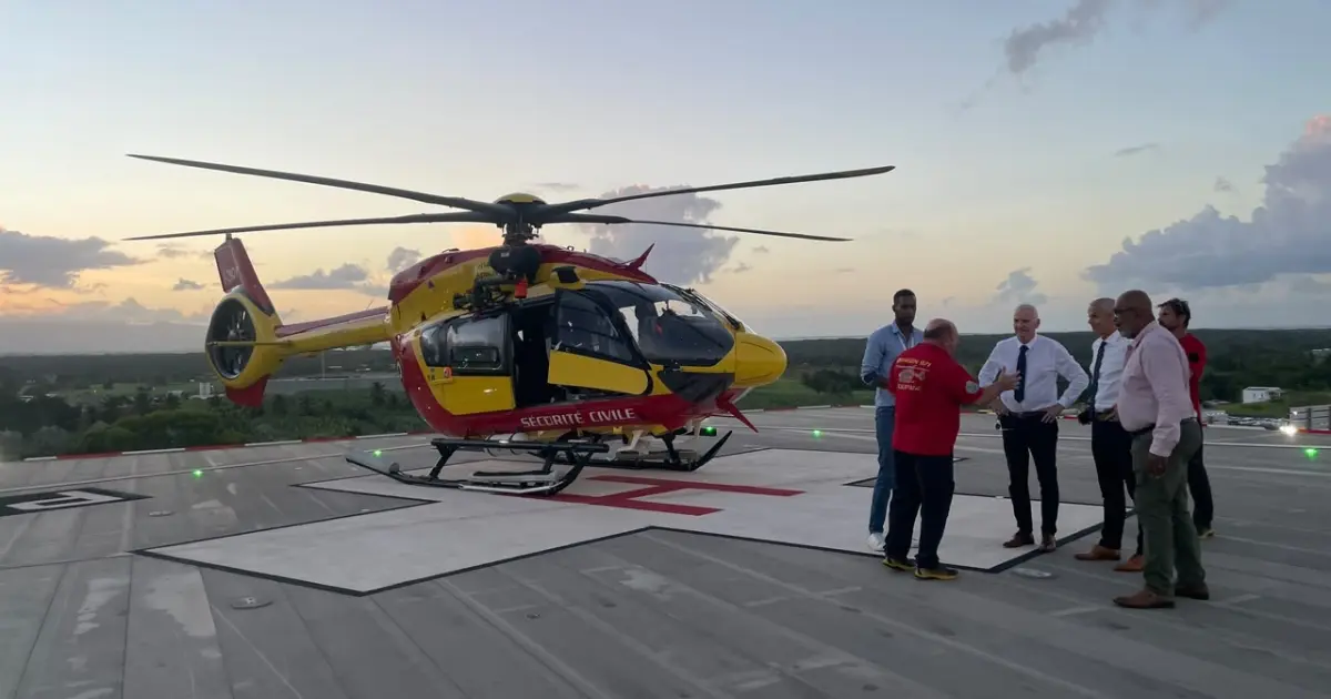 Nouveau CHU de Guadeloupe : le Dragon 971 se pose pour la première fois sur l’hélistation