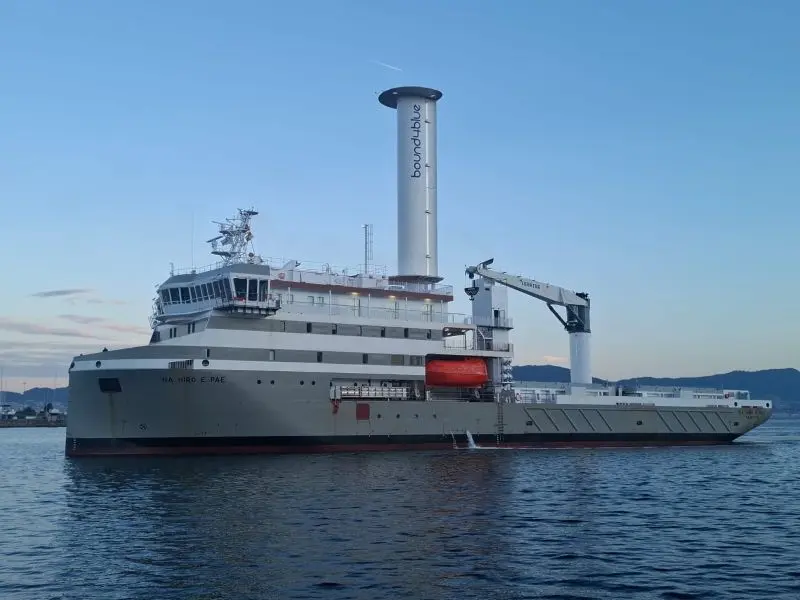 Le Na Hiro e Pae prend la mer en Espagne pour ses premiers essais avant de rejoindre la Polynésie