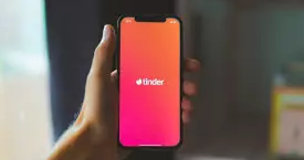 Tinder se met à l'heure des langues régionales en intégrant le créole ...