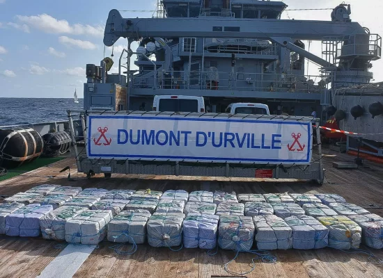 Près de 1,2 tonne de cocaïne saisie par la Marine française aux Antilles