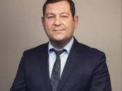 INTERVIEW. Jérôme Perrin directeur du réseau Outre-mer de la BRED Banque Populaire : « Transition énergétique, projets structurants, entrepreneuriat local, développement régional, la BRED Banque Populaire est engagée dans les Outre-mer depuis 40 ans. »