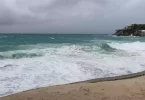 L'ouragan Erin se renforce à nouveau à l'approche des Bahamas