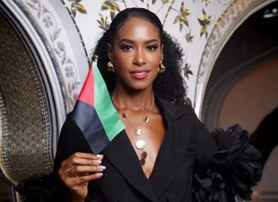 En Inde, la Martiniquaise Jennifer Cafardy remporte le challenge « Top Model » de l’élection Universal Woman 2025