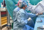 Santé à La Réunion : Au CHU Sud, une opération chirurgicale 3D de la prostate réalisée grâce à un robot