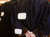 Corruption à La Réunion: une enquête visant deux hauts magistrats entre les mains du Parquet financier