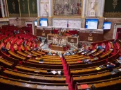 Report des élections provinciales en Nouvelle-Calédonie : les parlementaires de la commission mixte paritaire s’accordent sur un texte commun