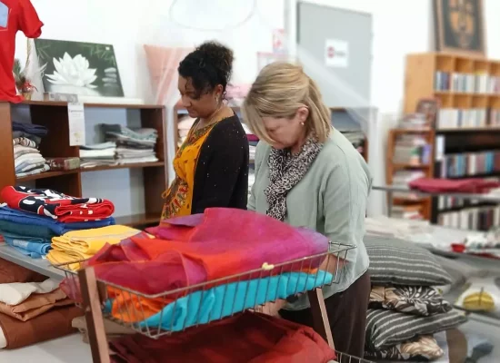 La Réunion : Une nouvelle boutique solidaire Emmäus voit le jour grâce à l’accompagnement du Territoire de l’Ouest