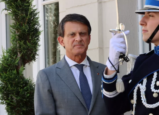 Gouvernement Lecornu 2 : Manuel Valls « regrette de ne pas pouvoir terminer » son action aux Outre-mer