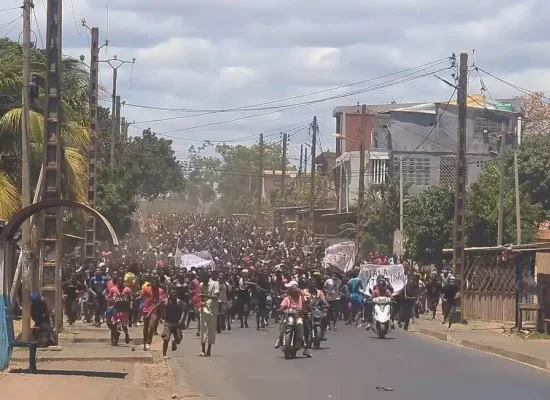 Madagascar : manifestions en région, appel au "dialogue constructif" de six pays