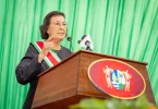 Suriname : la présidente promet une « feuille de route » de développement pour le 50e anniversaire de l'indépendance