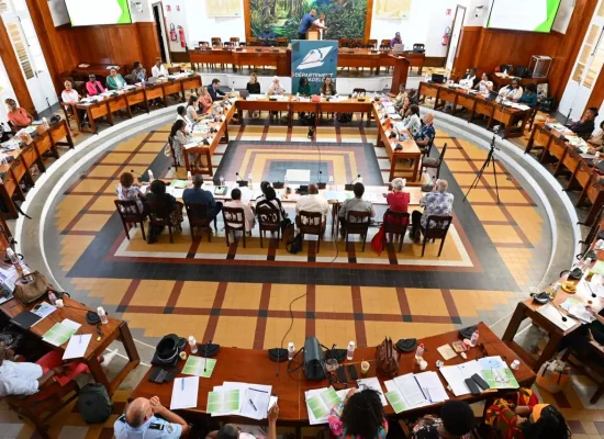 Guadeloupe : Le Conseil départemental valide un plan de financement pour les ports et la création d’une SPL