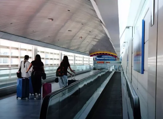 Six compagnies aériennes annulent leurs liaisons avec le Venezuela après l'avertissement des États-Unis