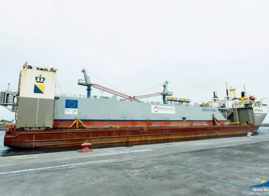 La Réunion : Avec le dock flottant « Titan », le Grand port maritime de l’île pourra réparer des navires de grande taille