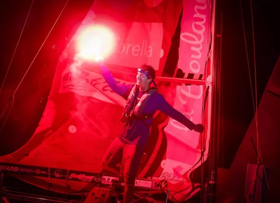 Guadeloupe : Mathis Bourgnon est le vainqueur de La Boulangère Mini-Transat au terme d'un final mémorable