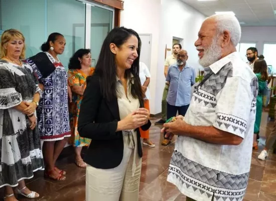 Nouvelle-Calédonie : Avec Paul Néaoutyine, Naïma Moutchou « insiste sur le respect » de « l’histoire »