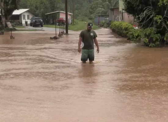En Polynésie, débordements de rivière, logements touchés et inquiétude face aux fortes pluies sur l’île de Raiatea