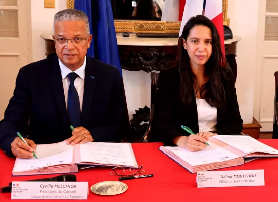 La Réunion : Conférence régionale, deux conventions signées par le Département pour des échanges renforcés entre les acteurs de l’océan Indien