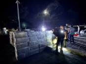 Guadeloupe : Gendarmes et douaniers interceptent une cargaison de cigarettes valant 1 million d'euros à Deshaies
