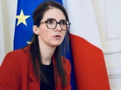 INTERVIEW EXCLUSIVE. « On peut tous avoir un rôle à jouer pour rompre » les violences, assure Aurore Bergé, deux jours avant un déplacement à La Réunion