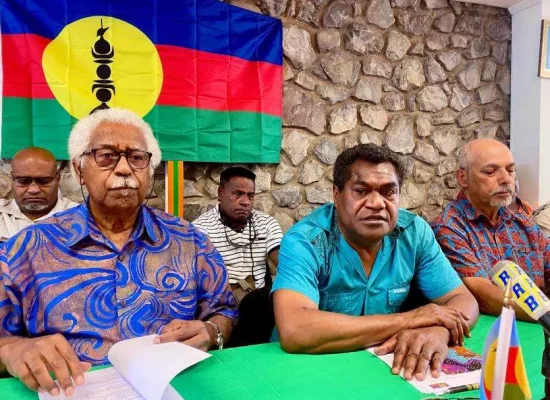 Nouvelle-Calédonie : Le FLNKS mandate une mission à Paris pour reprendre le dialogue et réaffirmer son refus de Bougival