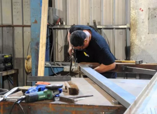 Nouvelle-Calédonie : Le gouvernement arrête un projet de loi pour « soutenir l'emploi »