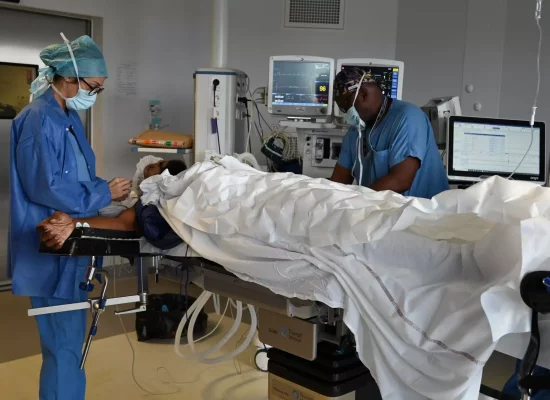 Martinique : Première en chirurgie orthopédique pour le territoire, un allongement du membre inférieur réalisé au CHU